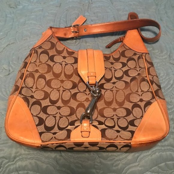 Coach shoulder bag - Picture 1 of 8